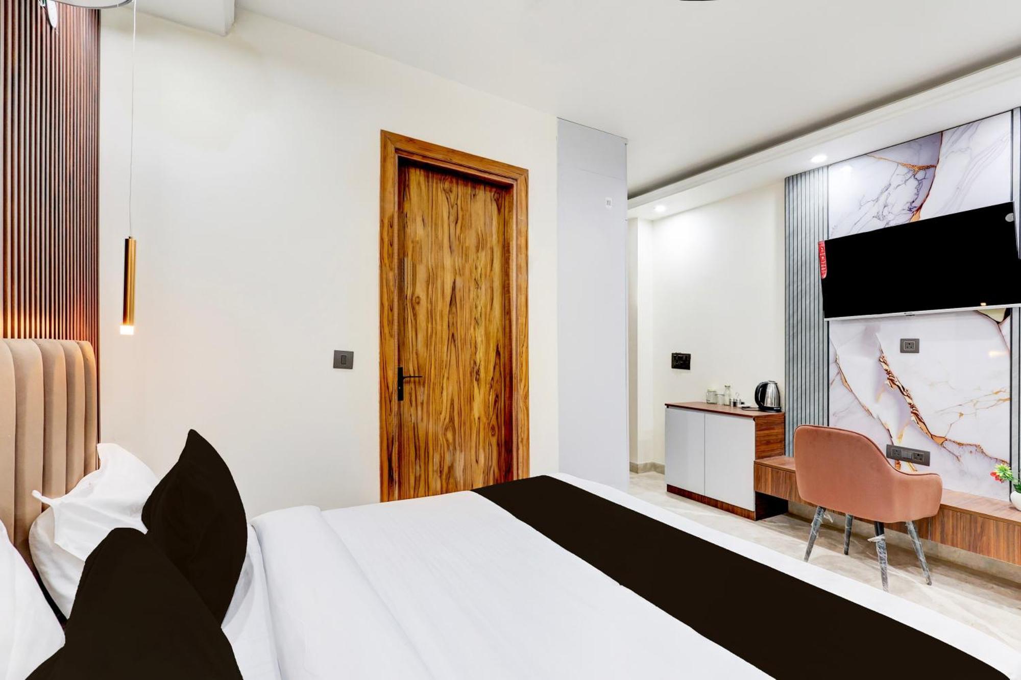 Super Hotel O Sector 43 Gurgaon Ngoại thất bức ảnh